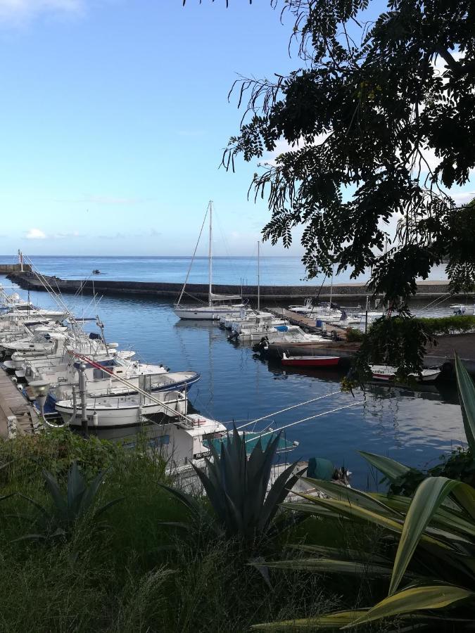 Hotel De La Plage Saint-Gilles-les Bains Bagian luar foto